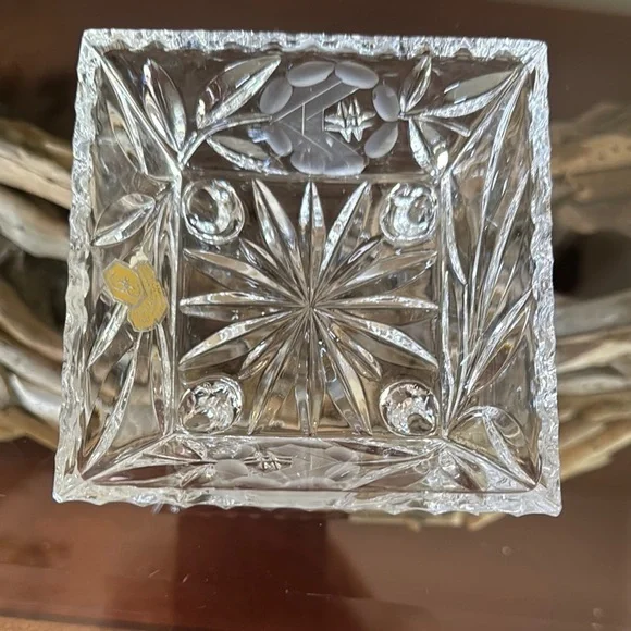 Vintage Lead Crystal Square Candy/Nut Dish with Floral Etched Design - Picture 4 of 6